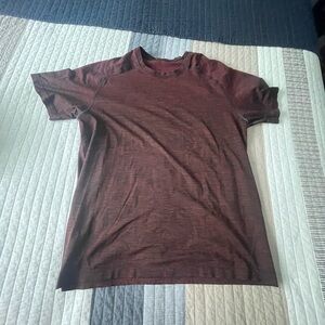 Lululemon metal vent tee